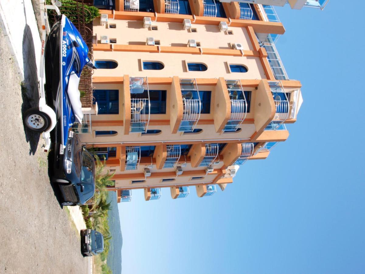 Hotel Penelope Primorsko Dış mekan fotoğraf
