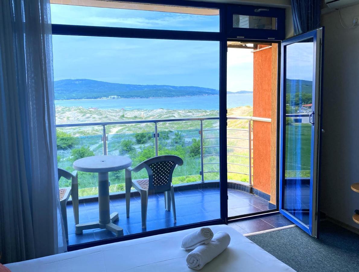 Hotel Penelope Primorsko Dış mekan fotoğraf