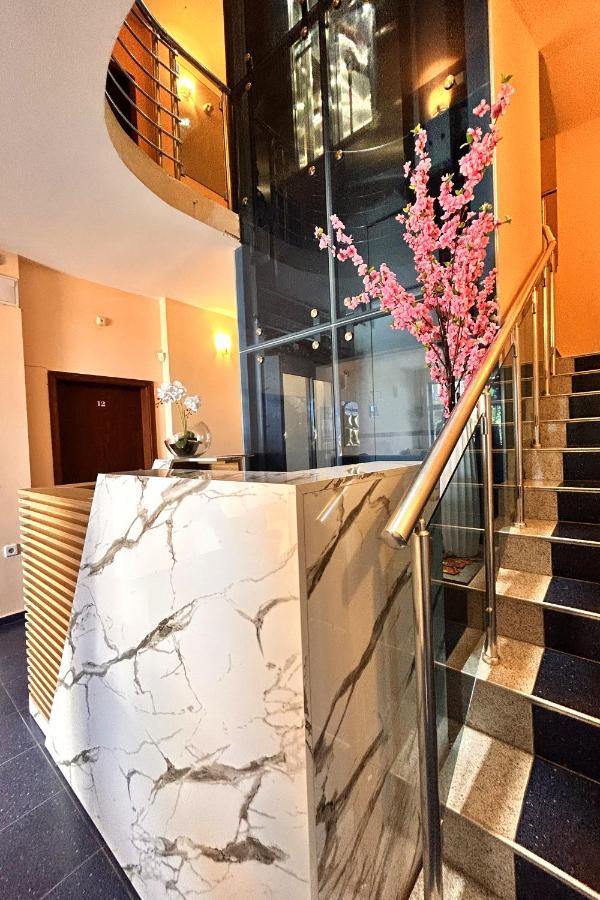 Hotel Penelope Primorsko Dış mekan fotoğraf
