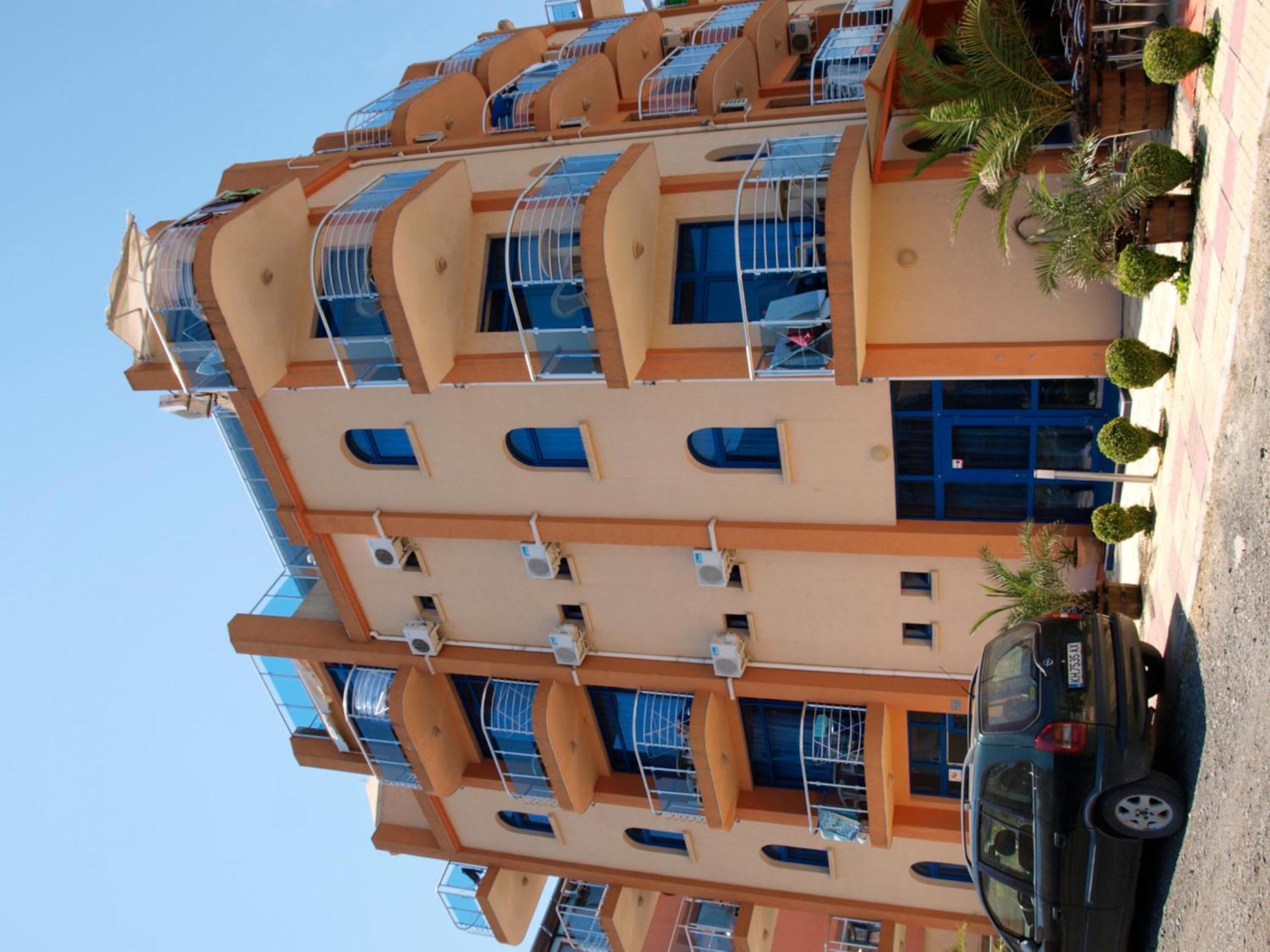 Hotel Penelope Primorsko Dış mekan fotoğraf
